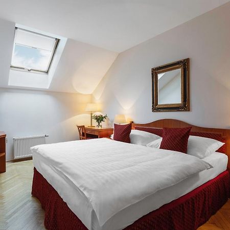Hotel Patio Prague Ngoại thất bức ảnh