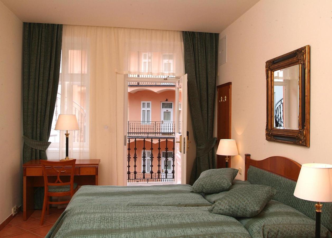 Hotel Patio Prague Ngoại thất bức ảnh