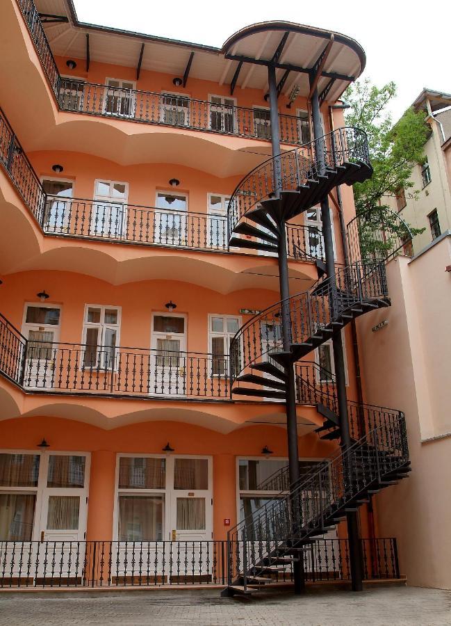 Hotel Patio Prague Ngoại thất bức ảnh