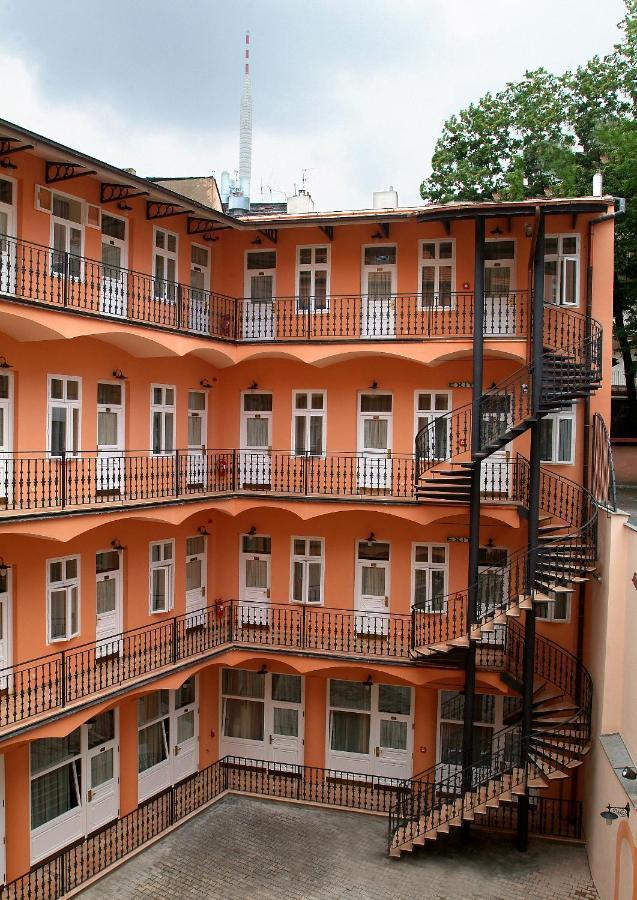 Hotel Patio Prague Ngoại thất bức ảnh