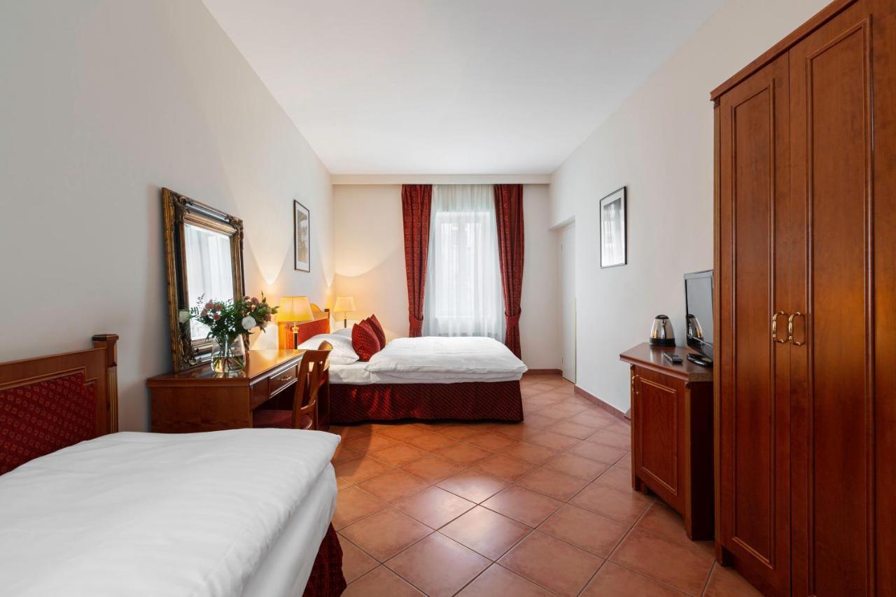 Hotel Patio Prague Ngoại thất bức ảnh